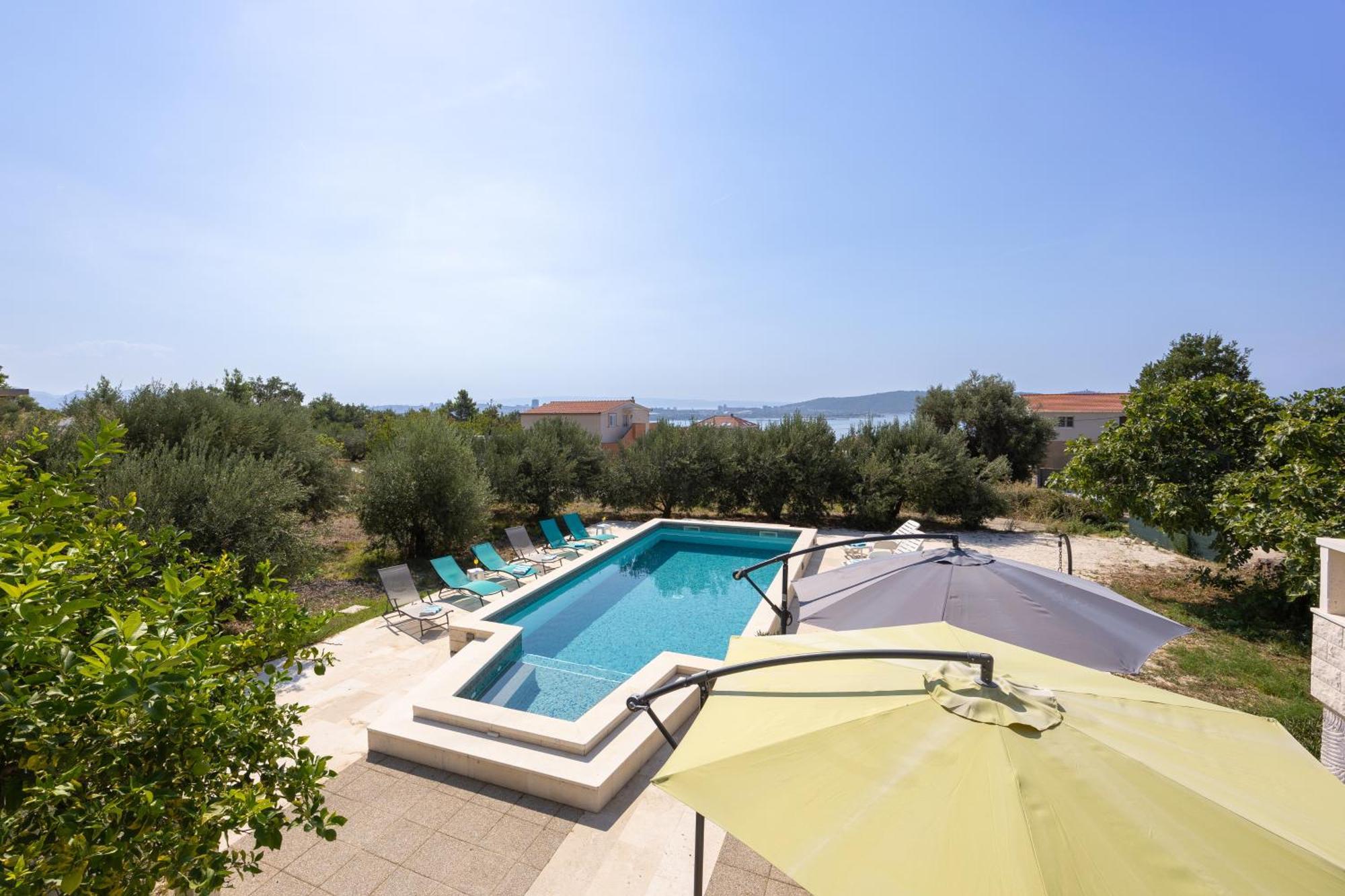 Casa Felice Apartments-Holiday Home Kaštela 外观 照片